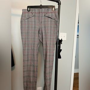Gap signature skinny plaid pants. Great condition